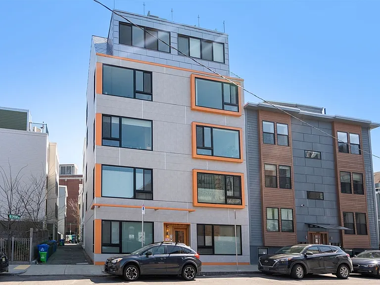 71 Border St #2 — Photo 13