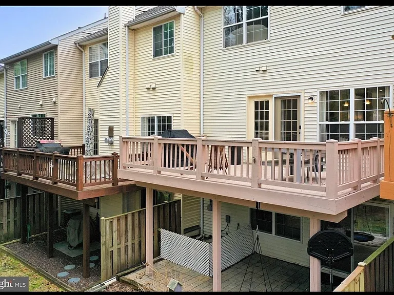 4635 Buckhorn Rdg — Photo 9