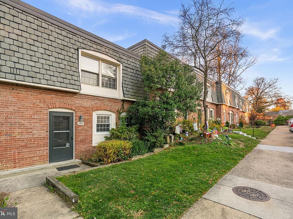 1st image of 5927 Bayshire Rd #115