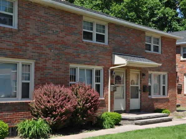 1600 Monroe Ave, Rochester, NY 14618