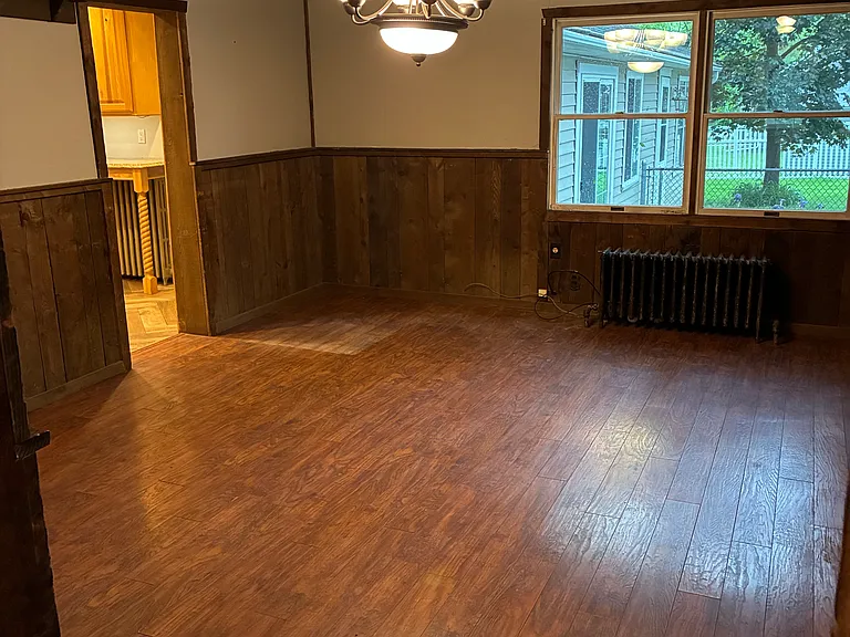 203 N Mitchell St — Photo 3