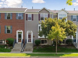 8466 Grove Pl, Shakopee, MN 55379