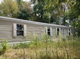 9471 166th St, Muscatine, IA 52761
