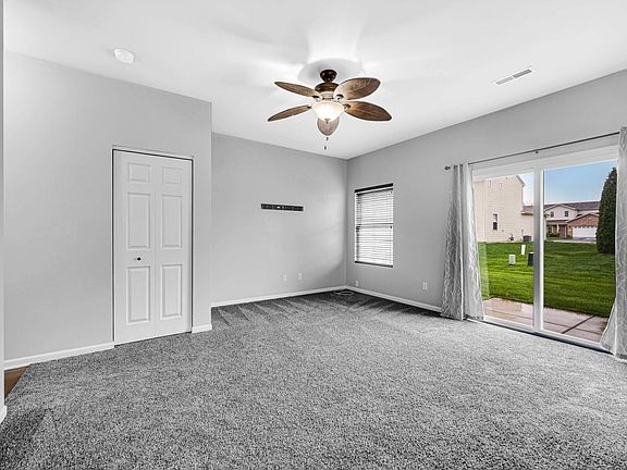 3rd image of 7511 E 111th Ln