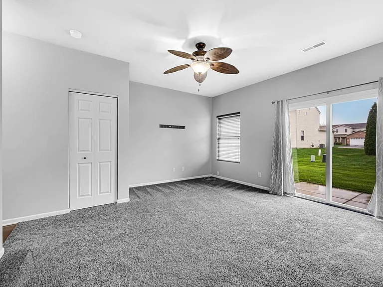 7511 E 111th Ln — Photo 3