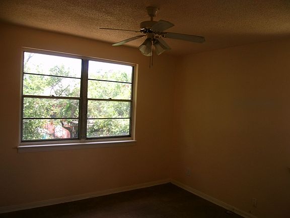 4th image of 49 W 17th St APT 3