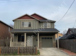 6820 SE 85th Ave, Portland, OR 97266