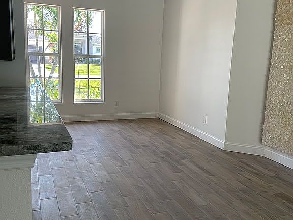 3rd image of 1951 SE Gaskins Cir