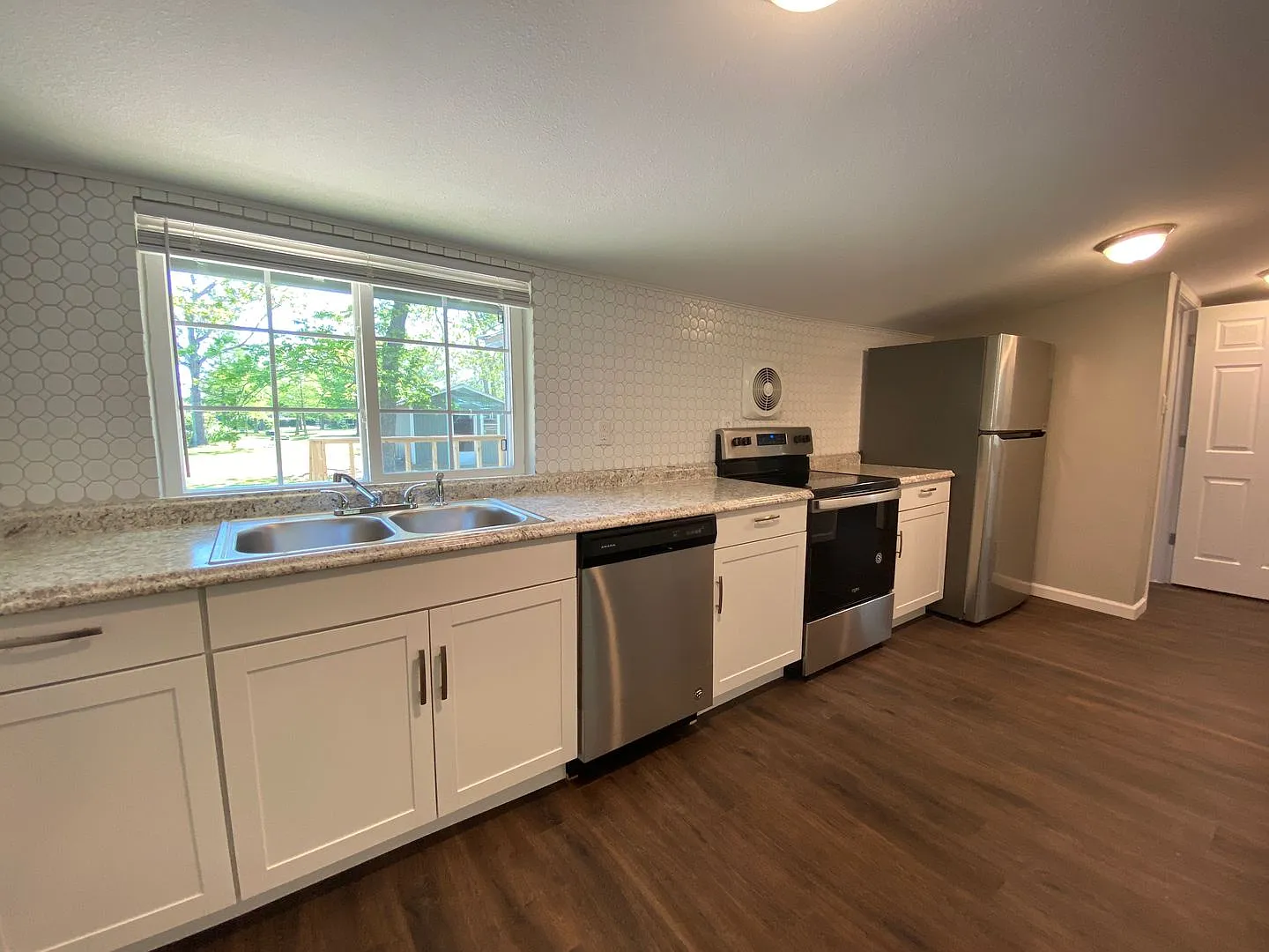 Upcoming: 3 Bedroom Cottage - Downtown Fairhope — Photo 3