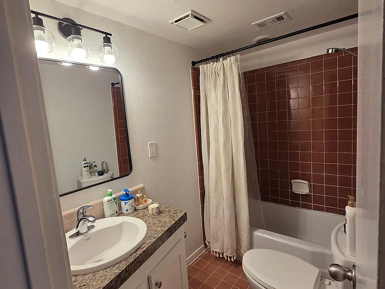 1304 Mariposa Dr #263 — Photo 13