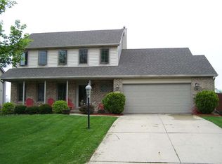 8609 Spring Forest Dr, Fort Wayne, IN 46804
