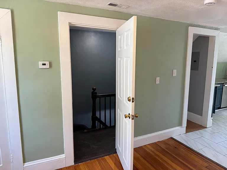 Front Landing/Hallway