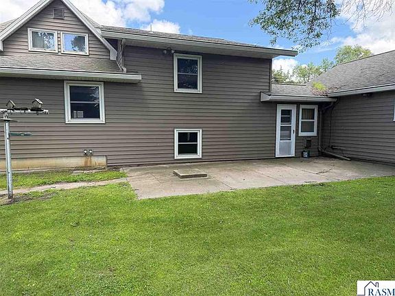 5th image of 32381 Grogan Dr