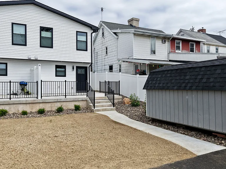311 Church St — Photo 46