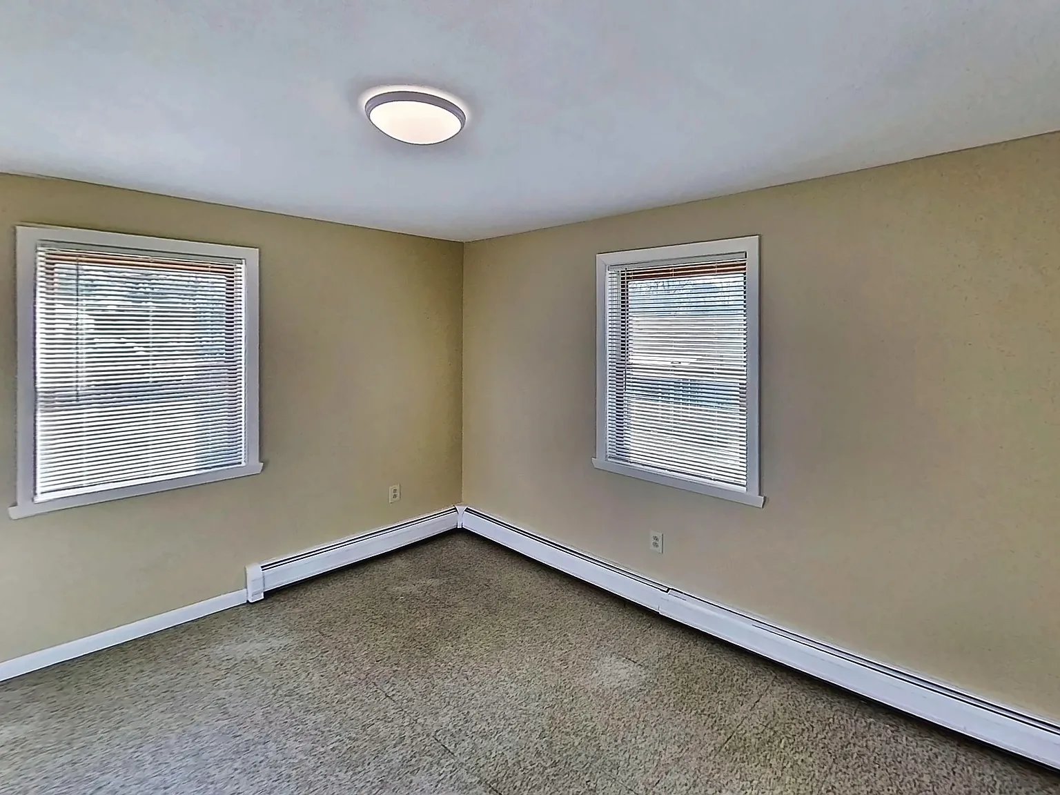 3 bed, 1280 sqft, $3,000 — Photo 4