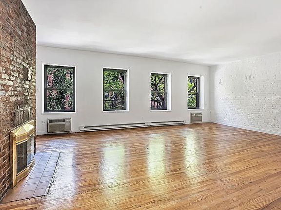 2nd image of 316 E 77th St APT 3B