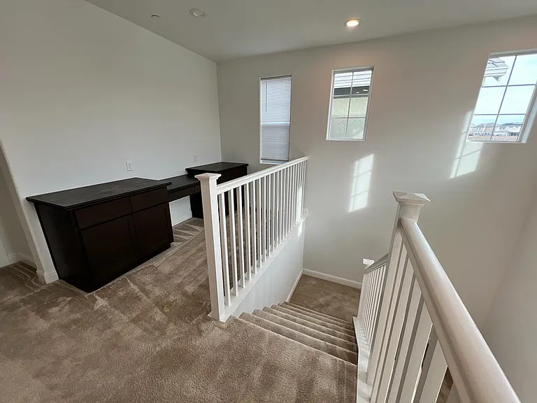 1335 Orchid Ct — Photo 16