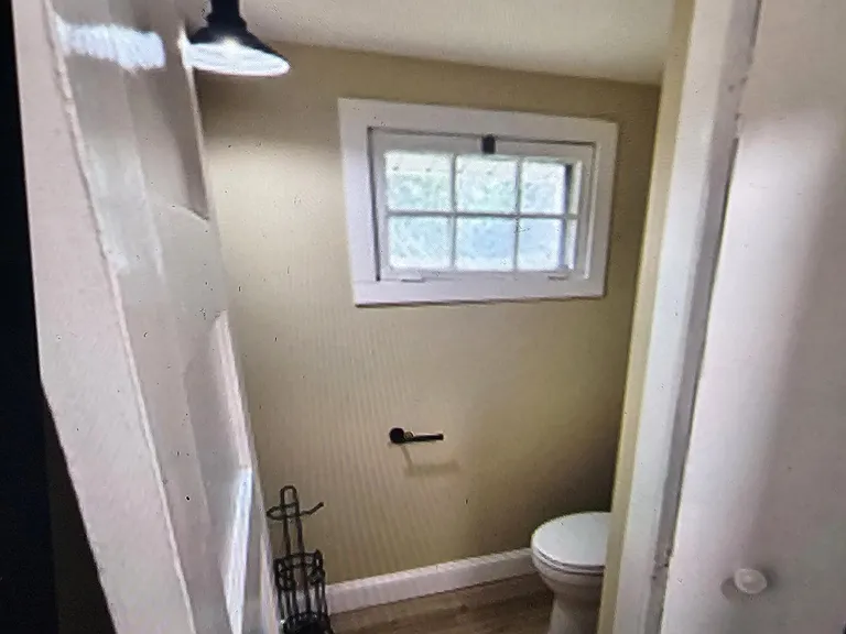 Bathroom1