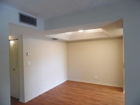 4th image of 7352 SW Ashmont Circle #310