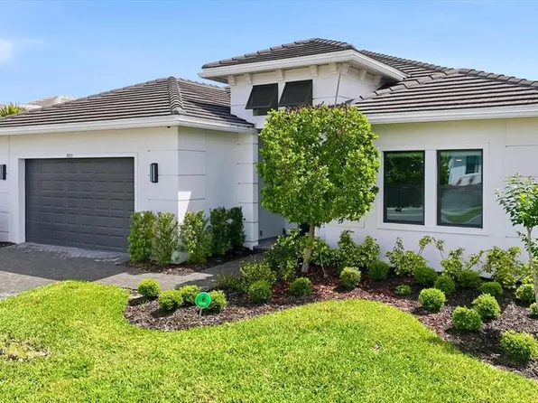 9221 Bernini Pl, Sarasota, FL 34240