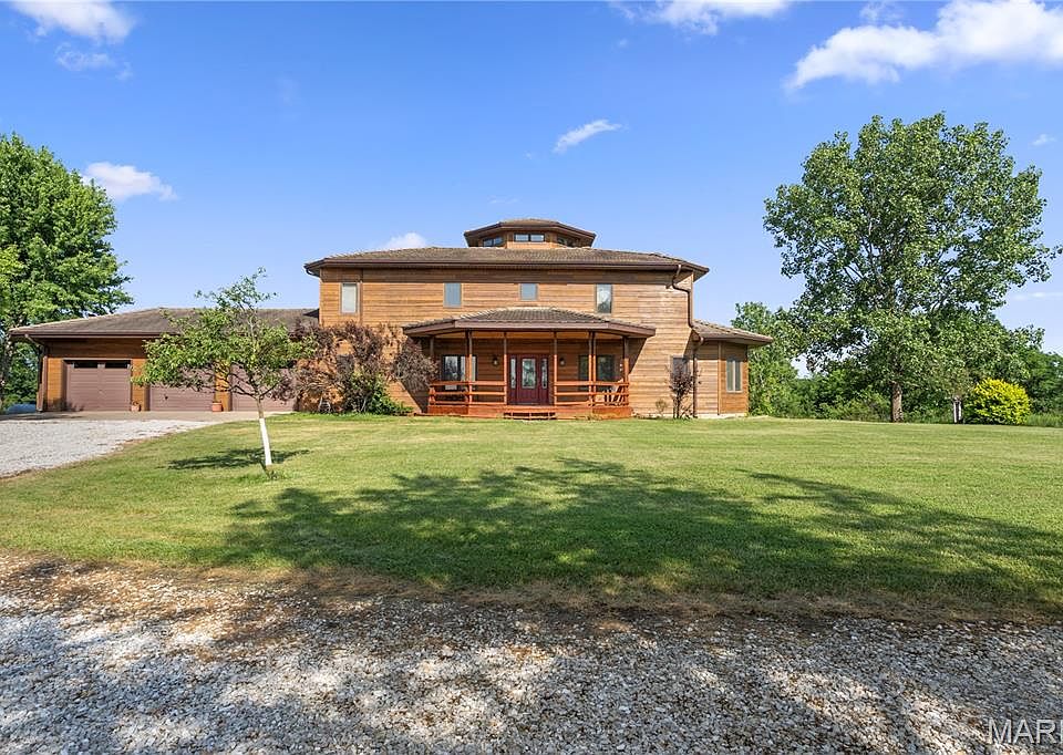1st image of 22694 Spencer Ln