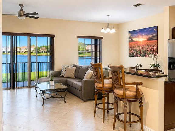 3rd image of 4206 Emerald Vista