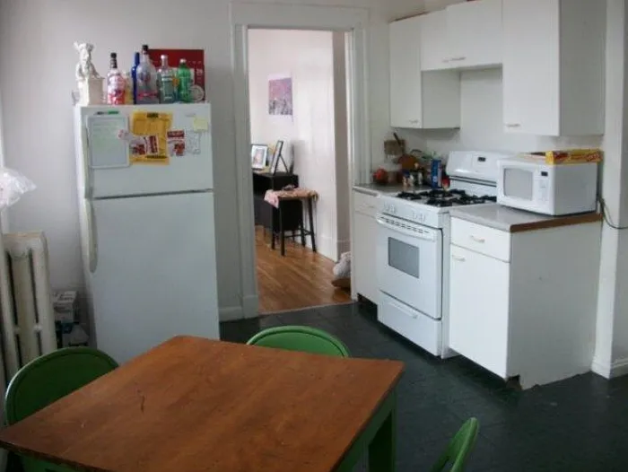 5 bed, 9999 sqft, $6,500 — Photo 2