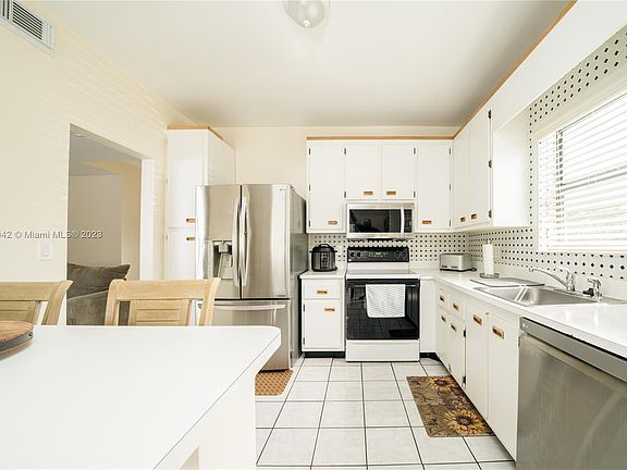 5th image of 6600 SW 152nd Pl #26-00