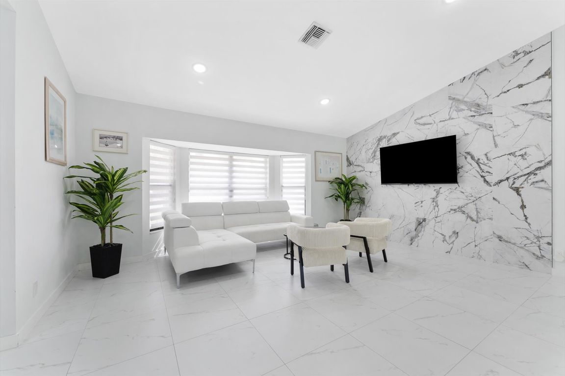 next background image