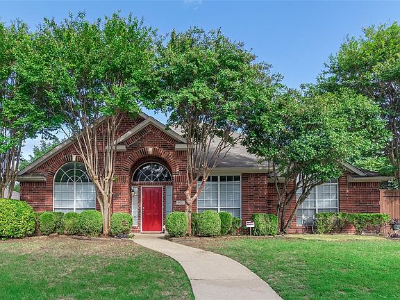 2nd image of 8012 Alderwood Dr