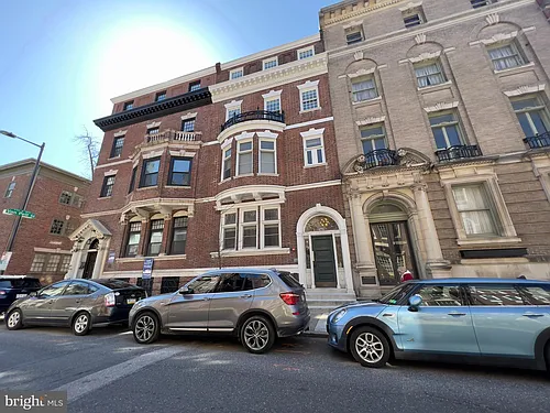 2126 Locust St #1R Photo 1