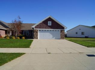 5688 Bishops Blvd S, Fargo, ND 58104