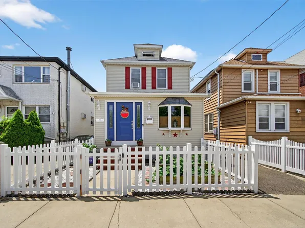 829 Logan Avenue, Bronx, NY 10465