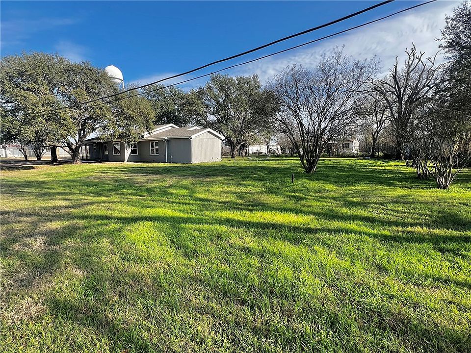 1st image of 155 Southern Oaks Dr