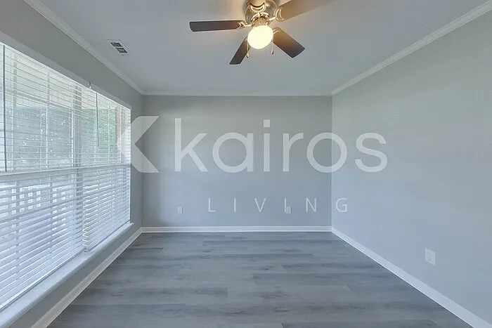 4 bed, 2.5 bath, 1890 sqft, $1,825 — Photo 2