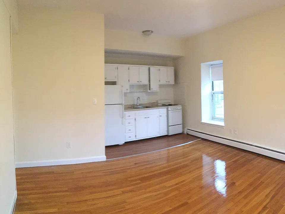 164 N Beacon St #2
