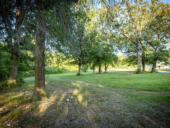 4th image of 37118 Kanis Rd