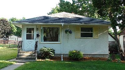 1st image of 2572 3rd Ave E
