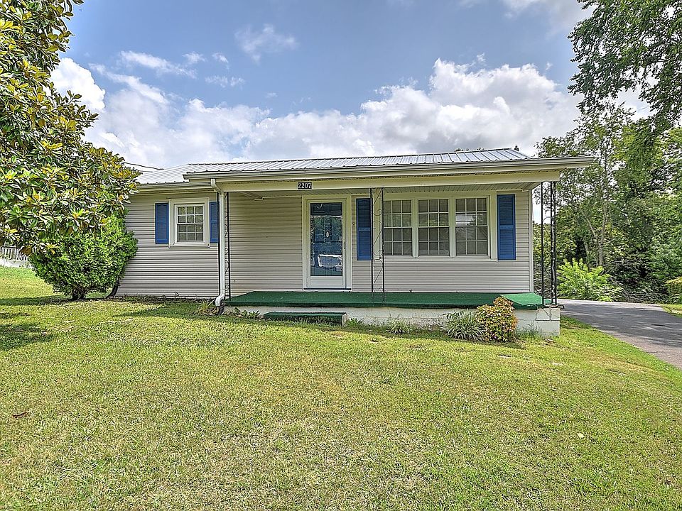 1st image of 2207 Buckingham Rd
