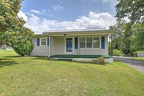 2207 Buckingham Rd Photo 1