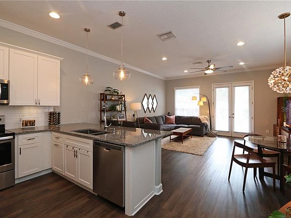 4th image of 2612 E Central Blvd Unit C