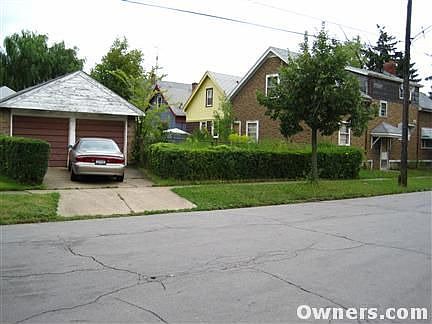 1st image of 58 Lang Ave