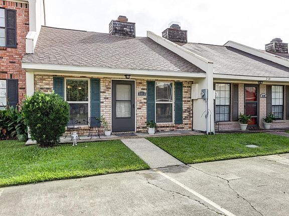 3rd image of 210 Long Plantation Blvd APT J