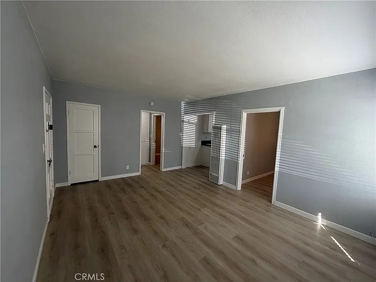 627 Linden Ave — Photo 4