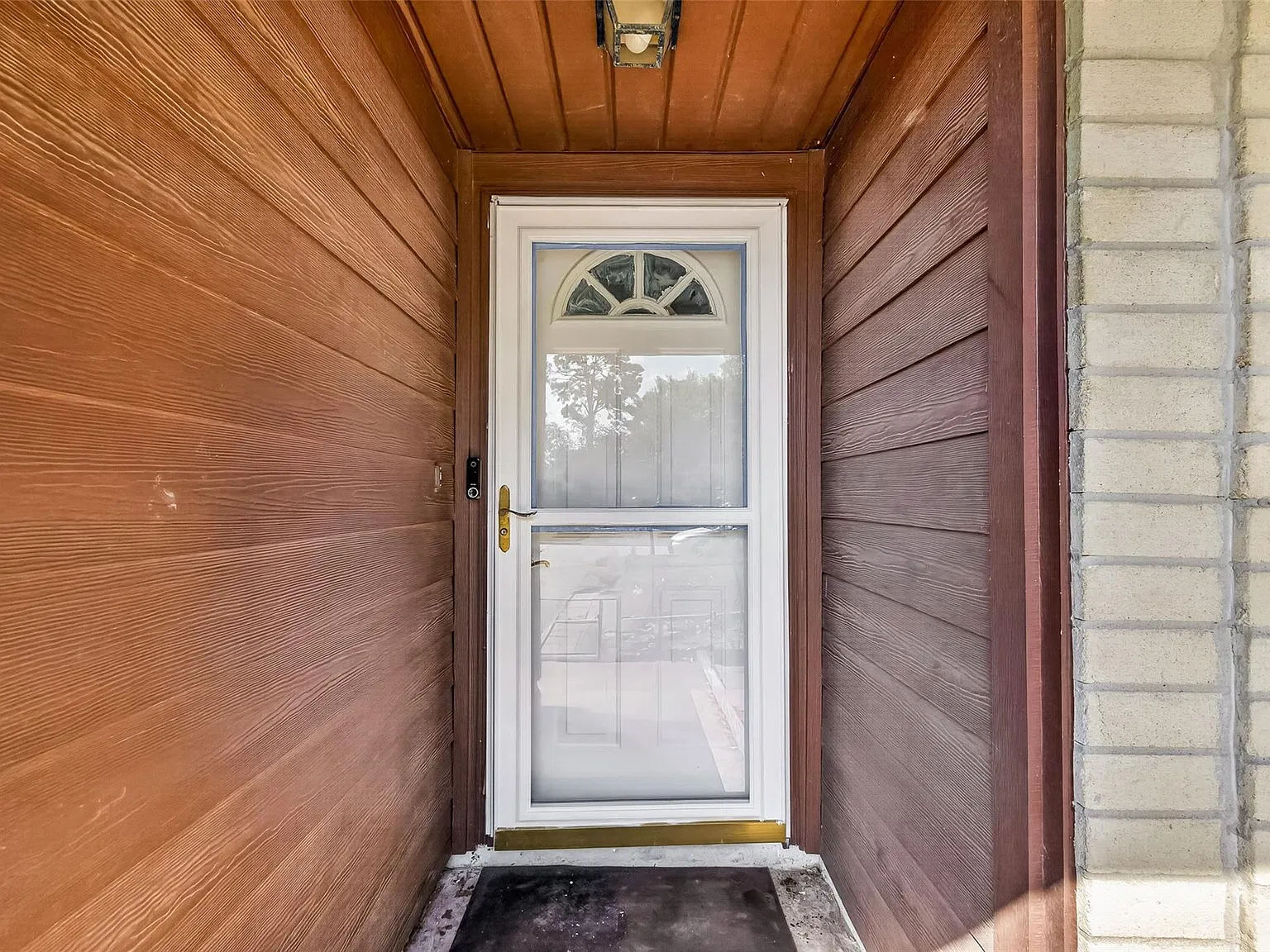 3 bed, 2.0 bath, 1336 sqft, $1,695 — Photo 4