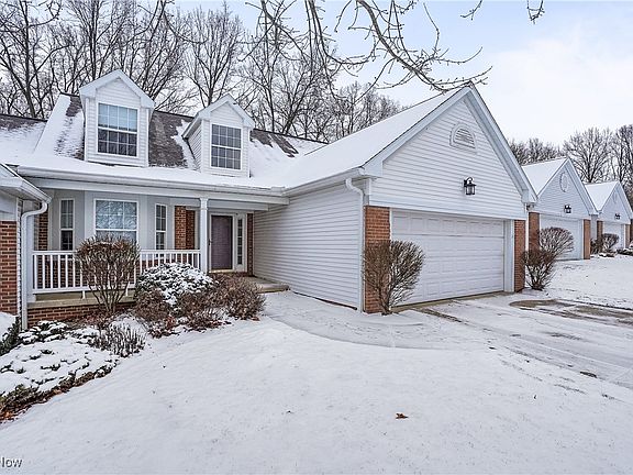 2nd image of 437 E Reserve Dr