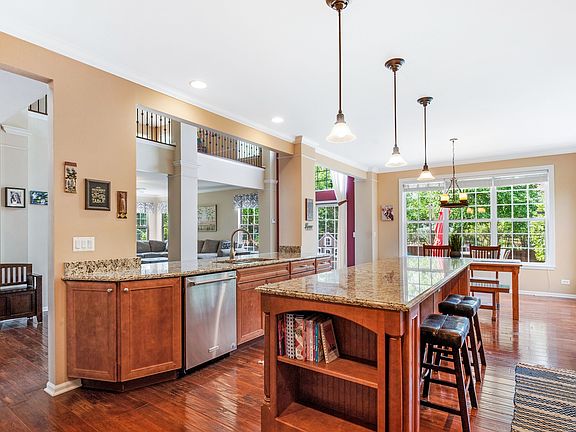 5th image of 37238 N Twin Oaks Dr