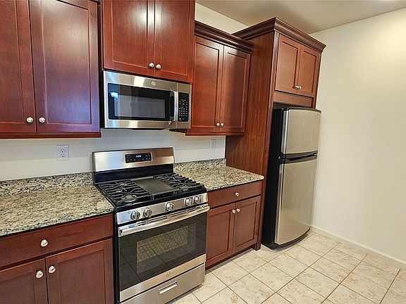 2nd image of 306 Canter Ct