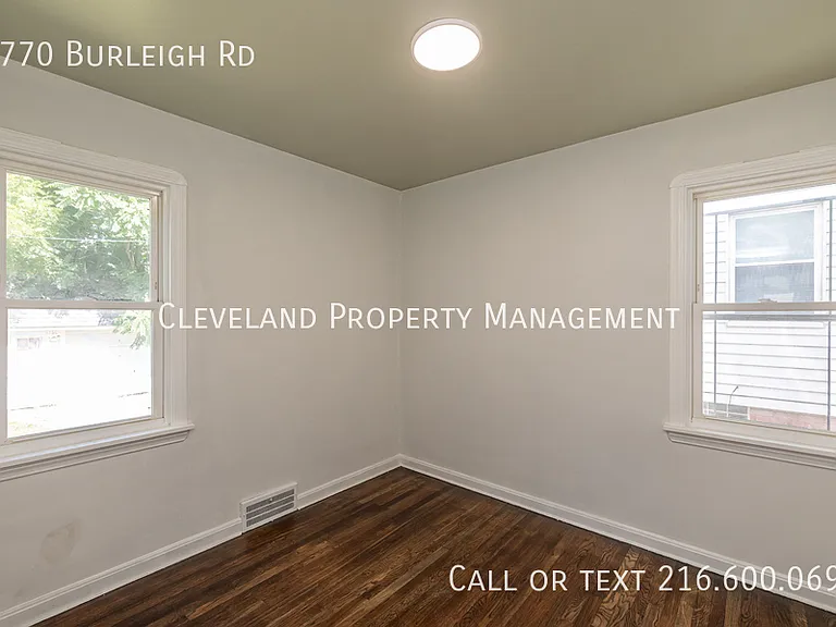 4770 Burleigh Rd — Photo 14
