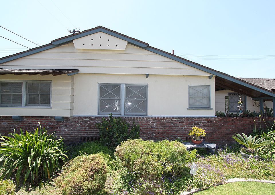 1st image of 2420 E Normandy Dr